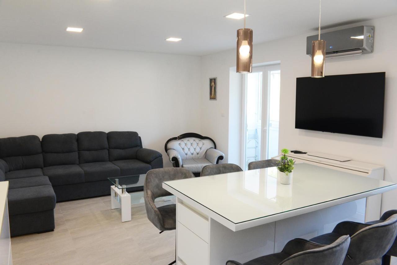 Apartman Milena Σολίν Εξωτερικό φωτογραφία
